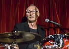 IMG 0770  Chris Bergson (chant, guitare),  Philippe Billoin (claviers),  Philippe Dandrimont (basse), Pat Machenaud (batterie) et en invité surprise Charlelie Couture (chant, guitare, claviers) : 2016, BLUES, BLUES ROCK, CHARLELIE COUTURE, CHRIS BERGSON, CONCERT, L'ENTREPOT