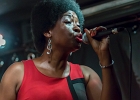 IMG 1392  Bruce James (claviers, chant), Bella Black (chant) : 2016, BLUES, CONCERT, GOSPEL, JAMES AND BLACK, LA CHAPELLE DES LOMBARDS, SOUL