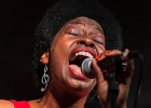 IMG 1395  Bruce James (claviers, chant), Bella Black (chant) : 2016, BLUES, CONCERT, GOSPEL, JAMES AND BLACK, LA CHAPELLE DES LOMBARDS, SOUL