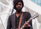 IMG 1687  Gary Clark Jr (guitare, chant), Eric Zapata (guitare), Johnny Radelat (batterie), Johnny Bradley (basse) : 2016, BLUES, CONCERT, GARY CLARK JR, LA DEFENSE