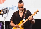 IMG 1691  Gary Clark Jr (guitare, chant), Eric Zapata (guitare), Johnny Radelat (batterie), Johnny Bradley (basse) : 2016, BLUES, CONCERT, GARY CLARK JR, LA DEFENSE
