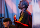 IMG 1728  Neal Black (chant, guitare),  Larry Garner (chant, guitare),   Kris Jefferson (basse),  Dave Bowler (batterie),  Mike Lattrell (claviers) : 2016, BLUES, BLUES ROCK, CONCERT, GAELLE BUSWEL, LARRY GARNER, MICHAAL BENJELLOUN, NEAL BLACK, NEW MORNING