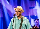 IMG 1755  Neal Black (chant, guitare),  Larry Garner (chant, guitare),   Kris Jefferson (basse),  Dave Bowler (batterie),  Mike Lattrell (claviers) : 2016, BLUES, BLUES ROCK, CONCERT, GAELLE BUSWEL, LARRY GARNER, MICHAAL BENJELLOUN, NEAL BLACK, NEW MORNING