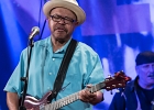 IMG 1764  Neal Black (chant, guitare),  Larry Garner (chant, guitare),   Kris Jefferson (basse),  Dave Bowler (batterie),  Mike Lattrell (claviers) : 2016, BLUES, BLUES ROCK, CONCERT, GAELLE BUSWEL, LARRY GARNER, MICHAAL BENJELLOUN, NEAL BLACK, NEW MORNING