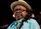 IMG 1812  Neal Black (chant, guitare),  Larry Garner (chant, guitare),   Kris Jefferson (basse),  Dave Bowler (batterie),  Mike Lattrell (claviers) : 2016, BLUES, BLUES ROCK, CONCERT, GAELLE BUSWEL, LARRY GARNER, MICHAAL BENJELLOUN, NEAL BLACK, NEW MORNING