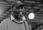 IMG 2320  Otis Taylor (guitare, chant), Anne Haris (violon), Larry Thompson (batterie), Todd Edmunds (basse) : 2016, BLUES, CONCERT, OTIS TAYLOR, SAINT BREVIN