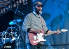 IMG 2326  Otis Taylor (guitare, chant), Anne Haris (violon), Larry Thompson (batterie), Todd Edmunds (basse) : 2016, BLUES, CONCERT, OTIS TAYLOR, SAINT BREVIN