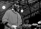 IMG 2331  Otis Taylor (guitare, chant), Anne Haris (violon), Larry Thompson (batterie), Todd Edmunds (basse) : 2016, BLUES, CONCERT, OTIS TAYLOR, SAINT BREVIN