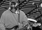 IMG 2344  Otis Taylor (guitare, chant), Anne Haris (violon), Larry Thompson (batterie), Todd Edmunds (basse) : 2016, BLUES, CONCERT, OTIS TAYLOR, SAINT BREVIN