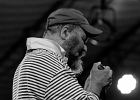IMG 2355  Otis Taylor (guitare, chant), Anne Haris (violon), Larry Thompson (batterie), Todd Edmunds (basse) : 2016, BLUES, CONCERT, OTIS TAYLOR, SAINT BREVIN