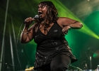 IMG 2707  Miss Nickki  (chant), Florian Royo (Guitare), Pierre Cherbero (Claviers), Julien Dubois (Basse), Fabrice Bessouat (Batterie) : 2016, BLUES SUR LA PLAGE, CONCERT, MS NICCKI AND THE MEMPHIS SOUL CONNECTION, PORNICHET, RYTHM AND BLUES, SOUL