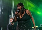IMG 2708  Miss Nickki  (chant), Florian Royo (Guitare), Pierre Cherbero (Claviers), Julien Dubois (Basse), Fabrice Bessouat (Batterie) : 2016, BLUES SUR LA PLAGE, CONCERT, MS NICCKI AND THE MEMPHIS SOUL CONNECTION, PORNICHET, RYTHM AND BLUES, SOUL