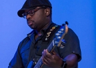 IMG 2867  Carlos Johnson (chant, guitare), Giles Corey (guitare), Ariyo (claviers), Marvin Little (basse),  Andrew Blaze Thomas (batterie) : 2016, CONCERT, CROISIERE BLUES, EUROPEAN BLUES CRUISE