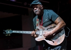 IMG 2881  Carlos Johnson (chant, guitare), Giles Corey (guitare), Ariyo (claviers), Marvin Little (basse),  Andrew Blaze Thomas (batterie) : 2016, CONCERT, CROISIERE BLUES, EUROPEAN BLUES CRUISE