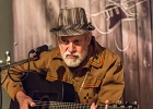 IMG 3527  David Evans (chant, guitare, kazoo) : 2016, BLUES, CONCERT, DAVID EVANS, FRANCK RAPIDO, FRED DELFORGE, LAURENCE, TENNESSEE PARIS