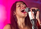 IMG 3714  Jessyka Aké (chant), Laurent Galichon (guitare), Serge Auzier (claviers), Denis Bourdie (basse), Niko Sarran (batterie) : 2016, BLUES, BLUES ROCK, CONCERT, FESTIVAL BLUES AUTOMNE EN RABELAISIE, RED BEANS AND PEPPER SAUCE