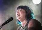 IMG 3746  Sarah McCoy (chant, piano),  Alyssa Potter (glockenspiel, guitare ...). : 2016, BLUES, BLUES ROCK, CONCERT, FESTIVAL BLUES AUTOMNE EN RABELAISIE, SARAH MCCOY