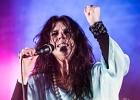 IMG 3804  Sari Schorr (chant), Innes Sibun (guitare), Kevin Jefferies (basse) , Anders Olinder (claviers),  Kevin O&#39;Rourke (batterie) : 2016, BLUES, BLUES ROCK, CONCERT, FESTIVAL BLUES AUTOMNE EN RABELAISIE, SARI SCHORR