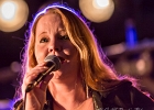 IMG 4011  Tasha Taylor (chant, guitare), Ina Forsman (chant), Layla Zoe (chant), Davide Florino (guitare), Markku Reinikainen (batterie), Walter Latupeirissa (basse) : 2016, BLUES, BLUES CARAVAN, BLUES ROCK, CONCERT, FESTIVAL BLUES AUTOMNE EN RABELAISIE