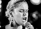 IMG 4032  Tasha Taylor (chant, guitare), Ina Forsman (chant), Layla Zoe (chant), Davide Florino (guitare), Markku Reinikainen (batterie), Walter Latupeirissa (basse) : 2016, BLUES, BLUES CARAVAN, BLUES ROCK, CONCERT, FESTIVAL BLUES AUTOMNE EN RABELAISIE