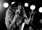 IMG 4050  Tasha Taylor (chant, guitare), Ina Forsman (chant), Layla Zoe (chant), Davide Florino (guitare), Markku Reinikainen (batterie), Walter Latupeirissa (basse) : 2016, BLUES, BLUES CARAVAN, BLUES ROCK, CONCERT, FESTIVAL BLUES AUTOMNE EN RABELAISIE