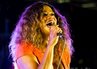 IMG 4055  Tasha Taylor (chant, guitare), Ina Forsman (chant), Layla Zoe (chant), Davide Florino (guitare), Markku Reinikainen (batterie), Walter Latupeirissa (basse) : 2016, BLUES, BLUES CARAVAN, BLUES ROCK, CONCERT, FESTIVAL BLUES AUTOMNE EN RABELAISIE