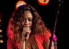 IMG 4059  Tasha Taylor (chant, guitare), Ina Forsman (chant), Layla Zoe (chant), Davide Florino (guitare), Markku Reinikainen (batterie), Walter Latupeirissa (basse) : 2016, BLUES, BLUES CARAVAN, BLUES ROCK, CONCERT, FESTIVAL BLUES AUTOMNE EN RABELAISIE