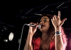 IMG 4094  Tasha Taylor (chant, guitare), Ina Forsman (chant), Layla Zoe (chant), Davide Florino (guitare), Markku Reinikainen (batterie), Walter Latupeirissa (basse) : 2016, BLUES, BLUES CARAVAN, BLUES ROCK, CONCERT, FESTIVAL BLUES AUTOMNE EN RABELAISIE