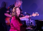 IMG 4270  Linda Gail Lewis (vocal, piano),  Didier Marty (saxophone ténor, guitare), Didier Quéron (saxophone baryton), Alexis Mazzoleni (guitare), Jacky Chalard (basse),  Jean-Jacques Cirillo (batterie). : 2016, CONCERT, JAZZ CLUB LIONEL HAMPTON, LINDA GAIL LEWIS, ROCK