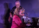 IMG 4272  Linda Gail Lewis (vocal, piano),  Didier Marty (saxophone ténor, guitare), Didier Quéron (saxophone baryton), Alexis Mazzoleni (guitare), Jacky Chalard (basse),  Jean-Jacques Cirillo (batterie). : 2016, CONCERT, JAZZ CLUB LIONEL HAMPTON, LINDA GAIL LEWIS, ROCK