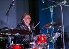 IMG 4273  Linda Gail Lewis (vocal, piano),  Didier Marty (saxophone ténor, guitare), Didier Quéron (saxophone baryton), Alexis Mazzoleni (guitare), Jacky Chalard (basse),  Jean-Jacques Cirillo (batterie). : 2016, CONCERT, JAZZ CLUB LIONEL HAMPTON, LINDA GAIL LEWIS, ROCK