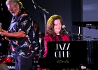 IMG 4310  Linda Gail Lewis (vocal, piano),  Didier Marty (saxophone ténor, guitare), Didier Quéron (saxophone baryton), Alexis Mazzoleni (guitare), Jacky Chalard (basse),  Jean-Jacques Cirillo (batterie). : 2016, CONCERT, JAZZ CLUB LIONEL HAMPTON, LINDA GAIL LEWIS, ROCK