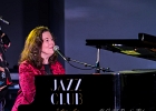 IMG 4314  Linda Gail Lewis (vocal, piano),  Didier Marty (saxophone ténor, guitare), Didier Quéron (saxophone baryton), Alexis Mazzoleni (guitare), Jacky Chalard (basse),  Jean-Jacques Cirillo (batterie). : 2016, CONCERT, JAZZ CLUB LIONEL HAMPTON, LINDA GAIL LEWIS, ROCK