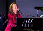 IMG 4333  Linda Gail Lewis (vocal, piano),  Didier Marty (saxophone ténor, guitare), Didier Quéron (saxophone baryton), Alexis Mazzoleni (guitare), Jacky Chalard (basse),  Jean-Jacques Cirillo (batterie) : 2016, CONCERT, JAZZ CLUB LIONEL HAMPTON, LINDA GAIL LEWIS, ROCK