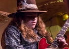 IMG 4438  Marcus King (guitar, chant), Jack Ryan (batterie), Stephen Campbell (basse),  Matt Jennings (claviers), Dean Mitchell  (saxophone), Justin Johnson (trompette) : 2016, BLUES ROCK, CONCERT, MARCUS KING, SOUTHERN ROCk, SUNSET