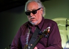 IMG 4507  Bob Stroger (basse, chant), Bob Margolin (guitare, chant), Bob Corritore (harmonica), Simon Boyer (batterie), Sherry Margolin (piano), Chief Udoh Essiet (percussions) : 2016, BLUES, BOB CORRITORE, BOB MARGOLIN, BOB STROGER, CONCERT, JAZZ CLUB LIONEL HAMPTON, SIMON BOYER