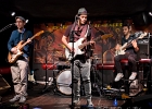 IMG 5307  Antoine Holler (guitare, chant), Joseph Champagnon (guitare, chant), Klem Aubert (basse),  Guillaume Lefebvre (batterie) et en invité Khaled Bassam (guitare, chant) : 2016, ANTOINE HOLLER, BLUES, CONCERT, JO CHAMPAGNON, KHALED BASSAM, LA CHAPELLE DES LOMBARDS