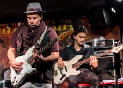 IMG 5314  Antoine Holler (guitare, chant), Joseph Champagnon (guitare, chant), Klem Aubert (basse),  Guillaume Lefebvre (batterie) et en invité Khaled Bassam (guitare, chant) : 2016, ANTOINE HOLLER, BLUES, CONCERT, JO CHAMPAGNON, KHALED BASSAM, LA CHAPELLE DES LOMBARDS