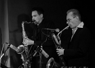 IMG 5584  Arthur Adams (vocal, guitare), Mathias Luszpinski (saxophone ténor), Jean-Marc Labbé (saxophone baryton),  Jean-Pierre Duarte (guitare), Fabien Saussaye (orgue),  Jean-Marc Despeignes (basse), Bruno Pimienta (batterie)