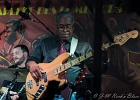 IMG 5978  Lol Itacarabine (chant, guitare), François Faure (claviers), Enrico Mattioli (batterie), Jay Golden (basse) : 2016, CONCERT, LA CHAPELLE DES LOMBARDS, LES DISQUAIRES