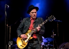 IMG 6411  Nico Duportal (guitare, chant), Thibaut Chopin (basse), Pascal Mucci (batterie), Olivier Red Cantrelle (claviers, piano), Alex Bertein (saxophone baryton), Sylvain Tejerizo (saxophone ténor) : 2017, ALEX BERTEIN, BLUES, CONCERT, NICO DUPORTAL, OLIVIER RED, PASCAL MUCCI, ROCK, SWING, THIBAUT CHOPIN, TREMBLAY EN FRANCE