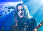 IMG 6499  Laura Cox (guitare / chant), Mathieu Albiac (guitare), François C. Delacoudre (basse), et Antonin Guérin (batterie) : 2017, BLUES ROCK, CHELLES, CONCERT, LAURA COX, LES CUIZINES