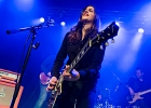 IMG 6525  Laura Cox (guitare / chant), Mathieu Albiac (guitare), François C. Delacoudre (basse), et Antonin Guérin (batterie) : 2017, BLUES ROCK, CHELLES, CONCERT, LAURA COX, LES CUIZINES