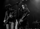 IMG 6527  Laura Cox (guitare / chant), Mathieu Albiac (guitare), François C. Delacoudre (basse), et Antonin Guérin (batterie) : 2017, BLUES ROCK, CHELLES, CONCERT, LAURA COX, LES CUIZINES