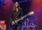 IMG 6555  Laura Cox (guitare / chant), Mathieu Albiac (guitare), François C. Delacoudre (basse), et Antonin Guérin (batterie) : 2017, BLUES ROCK, CHELLES, CONCERT, LAURA COX, LES CUIZINES