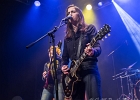 IMG 6570  Laura Cox (guitare / chant), Mathieu Albiac (guitare), François C. Delacoudre (basse), et Antonin Guérin (batterie) : 2017, BLUES ROCK, CHELLES, CONCERT, LAURA COX, LES CUIZINES