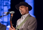 IMG 6608  Eric Bibb (chant, guitare), J.J. Milteau (harmonica), Gilles Michel (basse), Lary Crockett (batterie) : 2017, BLUES, CONCERT, ERIC BIBB, FOLK, JEAN-JACQUES MILTEAU, LA CIGALE
