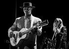 IMG 6645  Eric Bibb (chant, guitare), J.J. Milteau (harmonica), Gilles Michel (basse), Lary Crockett (batterie) : 2017, BLUES, CONCERT, ERIC BIBB, FOLK, JEAN-JACQUES MILTEAU, LA CIGALE