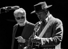 IMG 6687  Eric Bibb (chant, guitare), J.J. Milteau (harmonica), Gilles Michel (basse), Lary Crockett (batterie) : 2017, BLUES, CONCERT, ERIC BIBB, FOLK, JEAN-JACQUES MILTEAU, LA CIGALE