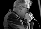 IMG 6691  Eric Bibb (chant, guitare), J.J. Milteau (harmonica), Gilles Michel (basse), Lary Crockett (batterie) : 2017, BLUES, CONCERT, ERIC BIBB, FOLK, JEAN-JACQUES MILTEAU, LA CIGALE